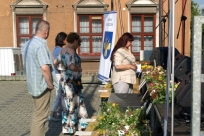 Jury wybiera najlepsze wianki